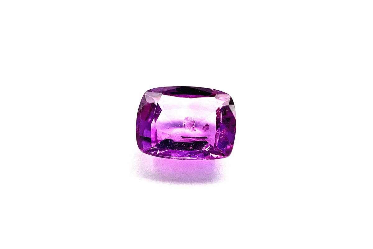 1.552 Carat Pink sapphire